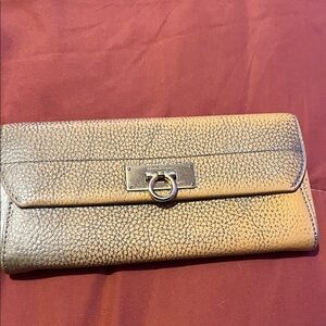 Elegant Tan and Black Women's Clutch Salvador Ferrigamo